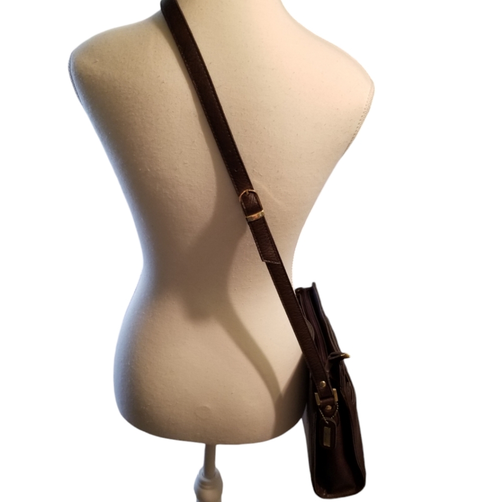 April Cornell👜Classic Brown Leather Shoulder Bag 🤎